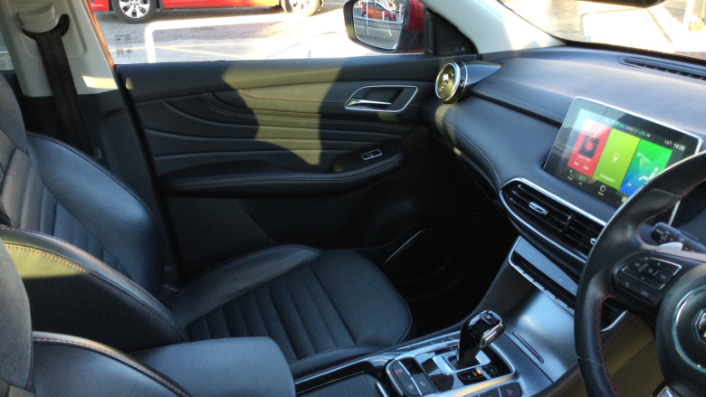 MG Hs 1.5 T-GDI Exclusive 5dr DCT Petrol Hatchback